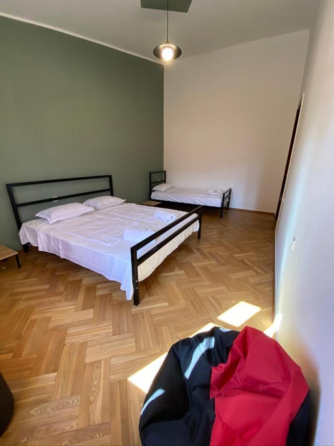 Ferienwohnung Red Door Tbilisi Exterior foto
