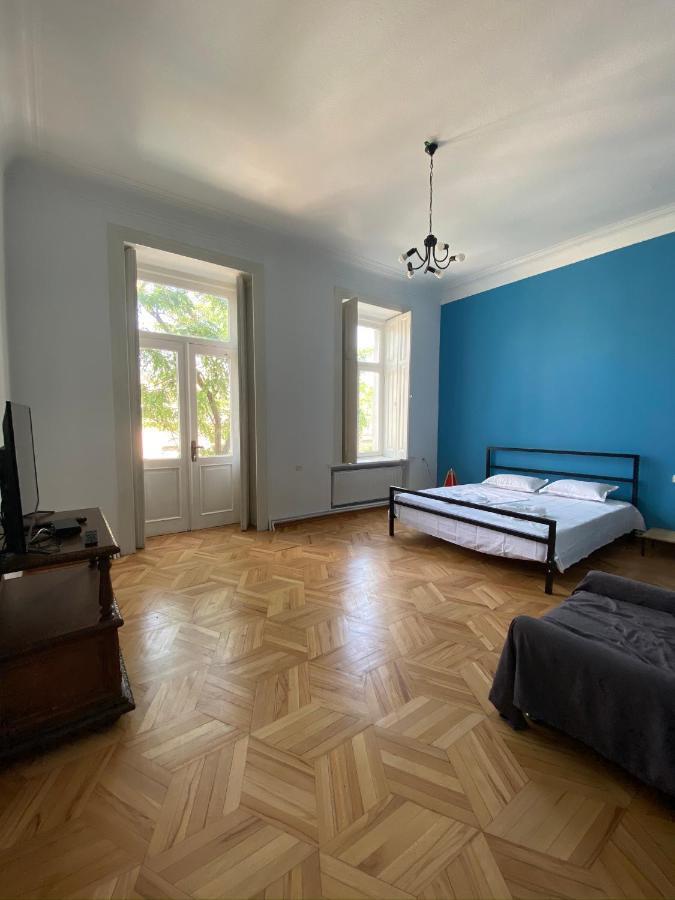Ferienwohnung Red Door Tbilisi Exterior foto