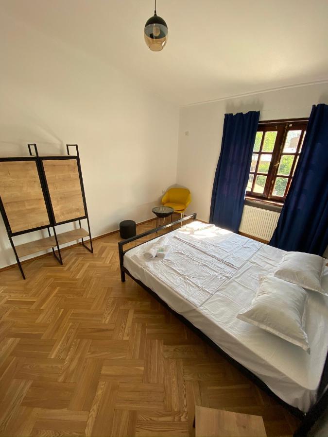 Ferienwohnung Red Door Tbilisi Exterior foto