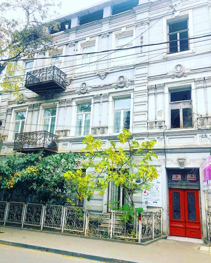 Ferienwohnung Red Door Tbilisi Exterior foto